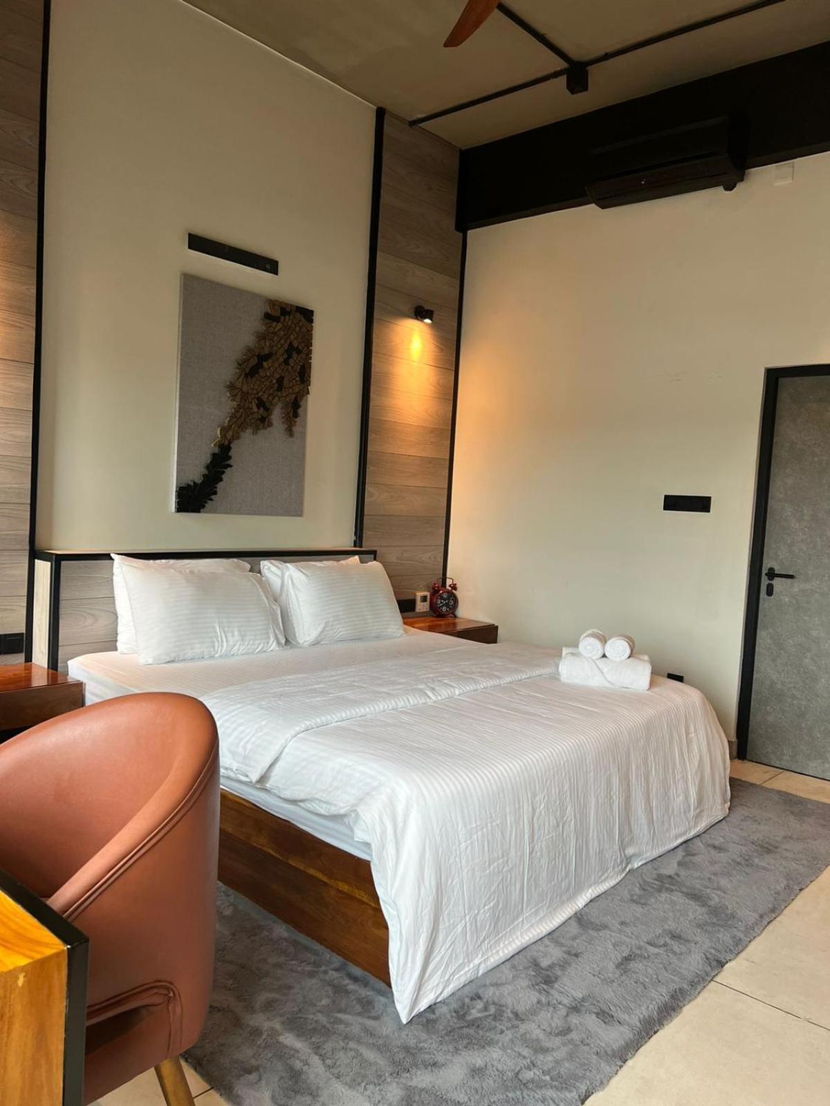Апарт отель Vaux Park Street - A Collection Of 8 Luxury Lofts Коломбо Экстерьер фото